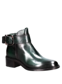 Botín verde de cuero para mujer, con diseño clásico y elegante, ideal para uso diario y ocasiones formales.