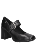 Zapato negro de charol para mujer, ideal para complementar looks diarios o formales, combinando estilo y funcionalidad.