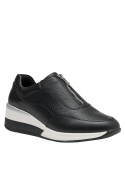 	Zapatilla Cuero Urbana Mujer