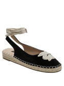 Alpargata casual de cuero negro para mujer, con lazo decorativo y suela de yute.