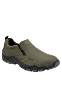 Calzado masculino outdoor de cuero verde oliva con elásticos laterales para mayor comodidad.