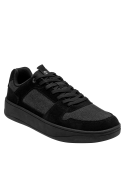 zapatilla urbana para hombre en cuero negro, perfecta para eventos informales y caminatas