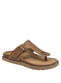 Sandalia de cuero camel para mujer con tira central ajustable y estilo relajado para días de verano.