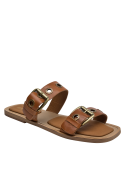 Silueta versátil de sandalia camel, adecuada para el día a día en climas cálidos.