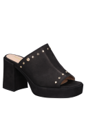 Sandalia de cuero negro para mujer, estilo minimalista con taco bloque que ofrece confort y equilibrio.