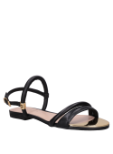 Sandalia negra de cuero para mujer, ideal para looks casuales y pulidos.