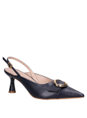 Zapato de cuero azul con líneas limpias y taco estilizado, ideal para eventos formales.