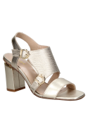 Sandalia de cuero oro para mujer, estilo formal, perfecta para un look sofisticado y urbano.
