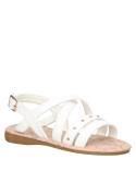 Calzado ligero blanco para niña, ideal para combinar con ropa veraniega.