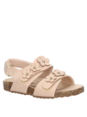 Sandalia liviana rosada para niña, ideal para explorar plazas y costas con estilo.