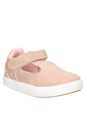calzado versátil en color rosado, ideal para combinar con vestidos ligeros