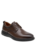 Zapatos de cuero café para hombre, diseño anatómico, perfectos para comodidad diaria en el trabajo.