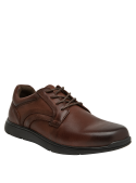 Zapatos casuales hombre color café, con punta redonda, adecuados para combinar con jeans o pantalones formales.