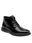 Botín de cuero negro, diseño anatómico para hombre, recomendado para uso diario y ocasiones elegantes.