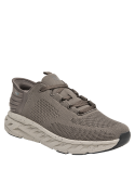 Zapatilla cómoda taupe para hombre, diseñada para un ajuste ergonómico en la ciudad.