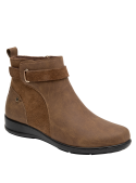 Botín casual café para mujer, taco plano de 3 cm, ideal para un look elegante y cómodo.