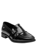 mocasín negro de cuero para mujer, estilo vestir, ideal para ocasiones formales.