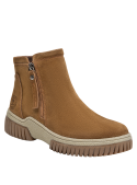 Calzado de cuero camel para mujer, estilo casual, recomendado para salidas informales.