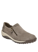 Zapatos de mujer en color taupe, diseño casual, ideales para combinar con jeans.