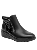 Botín de cuero negro para mujer, diseño anatómico, ideal para un look cómodo y moderno.