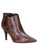 calzado femenino de cuero moro, recomendado para looks sofisticados.