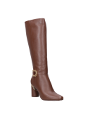 Bota formal de mujer en cuero moro, con diseño audaz, ideal para ocasiones glamorosas.