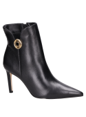 Botín de cuero negro para mujer, diseño ceñido al tobillo, recomendado para looks sofisticados.