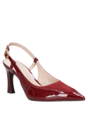 Zapatos de tacón aguja burdeos para mujer, estilo formal, ideal para ocasiones elegantes.