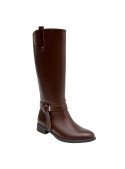 Bota café mujer estilo adaptable en cuero suave, ideal para trabajo o paseos.