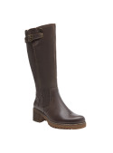 Bota de mujer en color café, estilo casual, confeccionada en cuero resistente para mayor durabilidad.