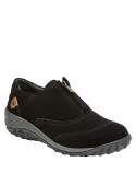 Zapatilla casual negra de mujer, con taco plano de 5 cm, perfecta para actividades urbanas.