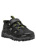Zapatilla outdoor negra con estructura sintética, pensada para pequeños aventureros y exploradores.