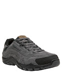 Zapatilla de estilo moderno en gris, combina fácilmente con pantalones cargo y camisetas.