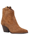 Botín de cuero camel para mujer, diseñado para un impacto visual en cualquier ocasión.