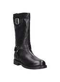 Bota negra de cuero para mujer, perfecta para combinar con jeans ajustados o vestidos asimétricos.