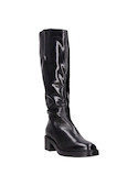 Botas de cuero negro para mujer, ideales para marcar tendencia en tu guardarropa.