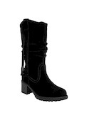 Calzado de cuero negro para mujer, estilo vaquero, recomendado para looks modernos.