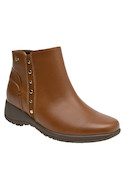 botines para mujer en color camel, con detalles de remaches, ideales para actividades diarias