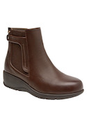 Botines de mujer en color café, diseño casual, perfectos para combinar con ropa diaria y cómoda.