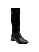 Botas de cuero negro para mujer, diseño casual, recomendadas para combinar con vestidos o jeans.