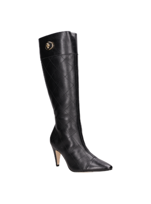 Bota negra de mujer, estilo formal, con punta afinada y tacón de 8.5 cm, ideal para eventos elegantes.