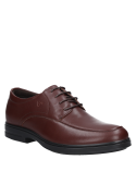 Diseño del zapato Derby marrón de cuero, confort y estilo para el hombre.