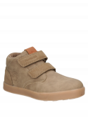 Botín sintético taupe infantil con diseño estiloso y taco plano.