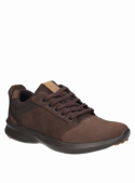 Zapatilla marrón casual para hombre, estilo informal y diseño pensado para el descanso prolongado.